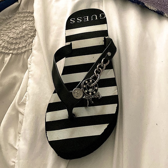 Guess Wedged Flip Flops. Beach Style, Sailor Style. Stripped Black And White. - Picture 3 of 5